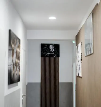 Holtrock Apartmanhotel 3*